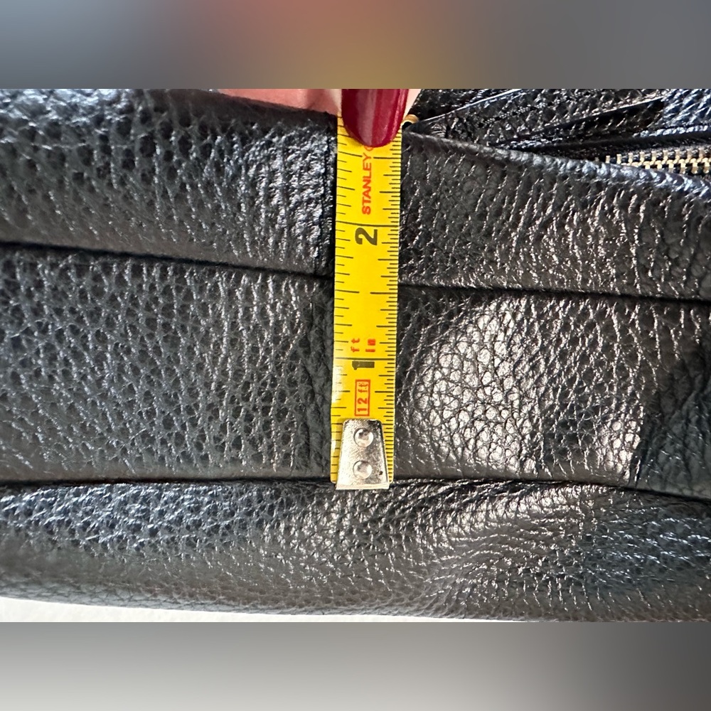 FOSSIL! EUC!! Black Leather Crossbody Bag - Picture 15 of 16